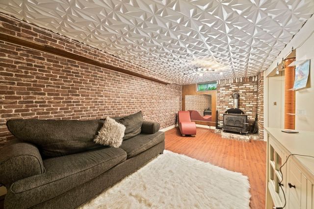 495 Thicket St, Weymouth, MA 02190