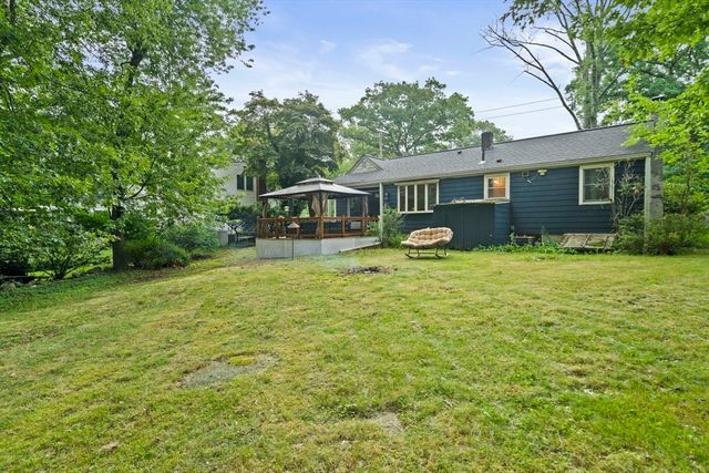 495 Thicket St, Weymouth, MA 02190