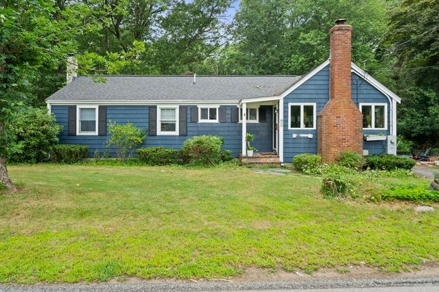 495 Thicket St, Weymouth, MA 02190