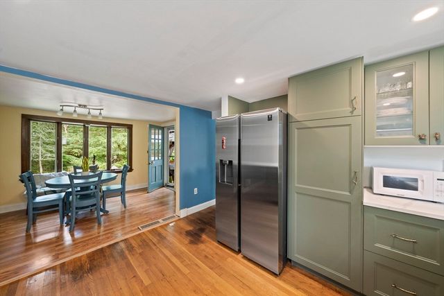 495 Thicket St, Weymouth, MA 02190
