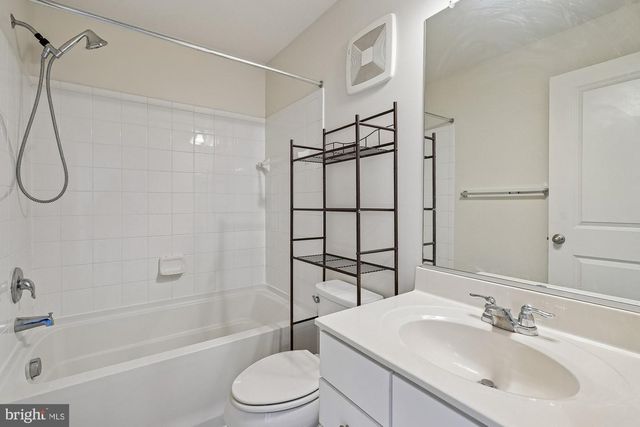 14831 CHRYSLER CT, Woodbridge, VA 22193