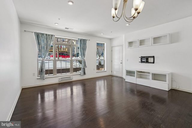 14831 CHRYSLER CT, Woodbridge, VA 22193