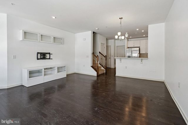 14831 CHRYSLER CT, Woodbridge, VA 22193