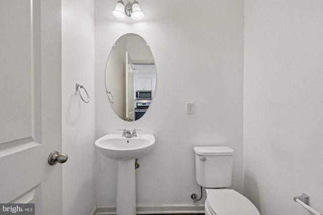 14831 CHRYSLER CT, Woodbridge, VA 22193