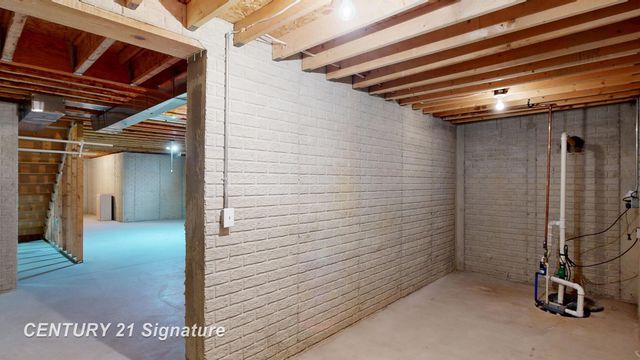 6460 Royal Club Drive, Flint Twp, MI 48433