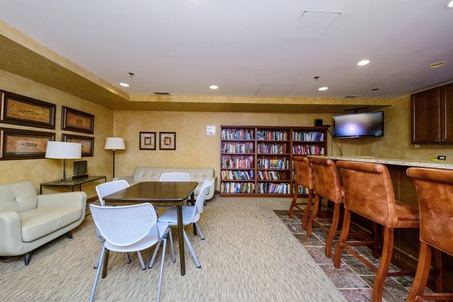 25 E Superior Street 1801, Chicago, IL 60611