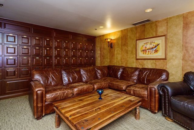 25 E Superior Street 1801, Chicago, IL 60611