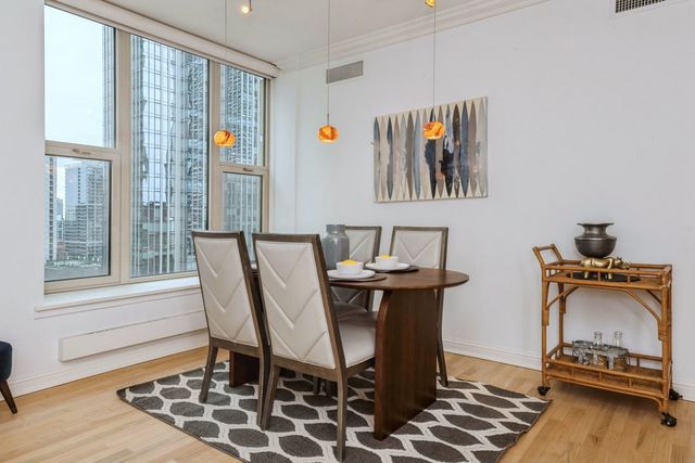 25 E Superior Street 1801, Chicago, IL 60611