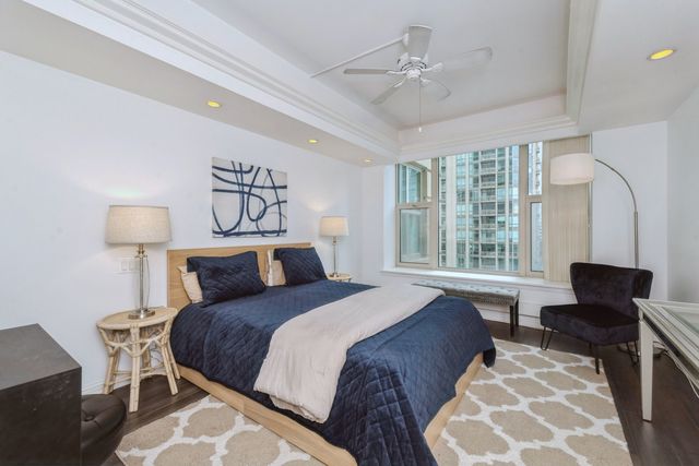 25 E Superior Street 1801, Chicago, IL 60611