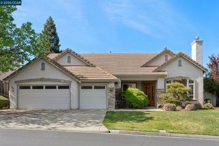 5374 Fernbank Dr, Concord, CA 94521