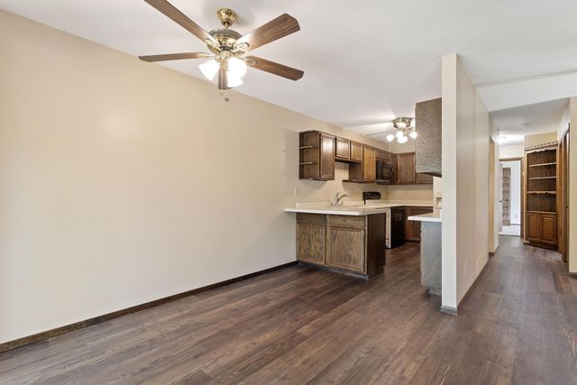 6855 Macbeth Court, Woodbury, MN 55125