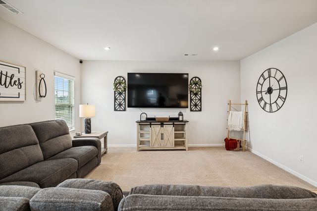 659 Castle Rd, Mount Juliet, TN 37122