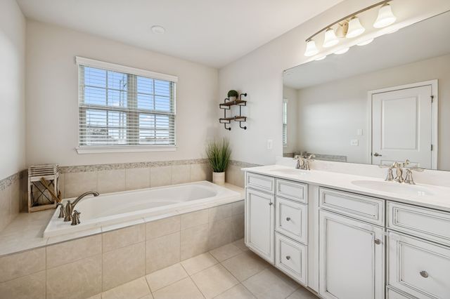 659 Castle Rd, Mount Juliet, TN 37122