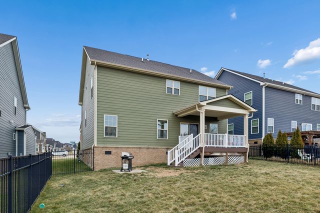 659 Castle Rd, Mount Juliet, TN 37122