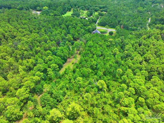 2099 Garcon Point Rd, Milton, FL 32583