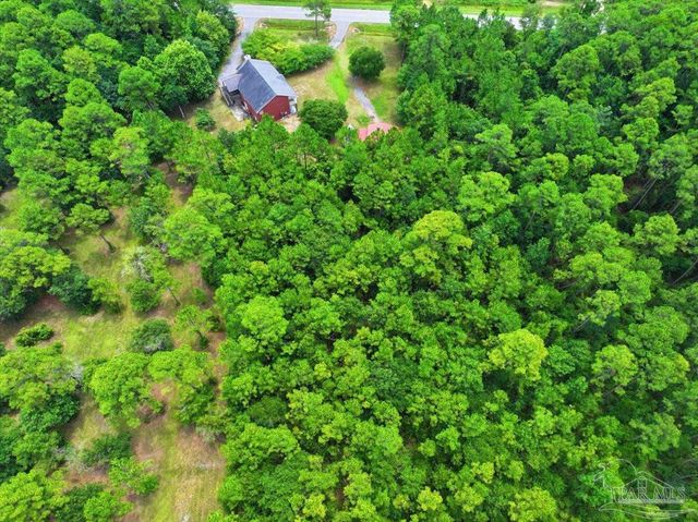 2099 Garcon Point Rd, Milton, FL 32583