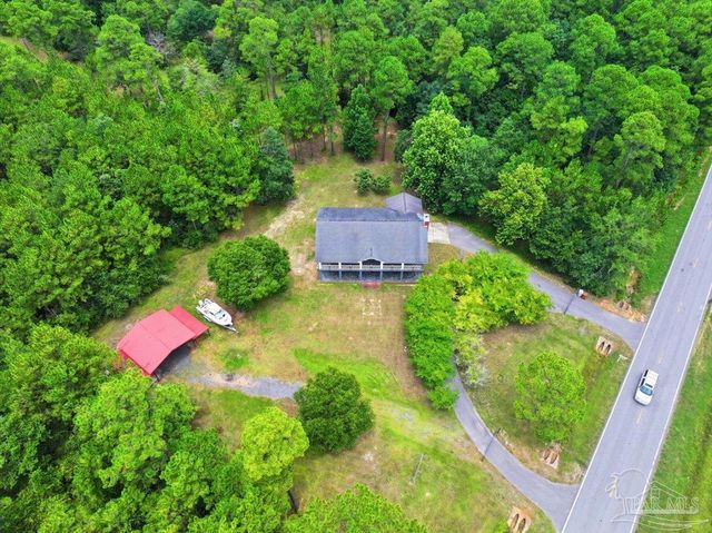 2099 Garcon Point Rd, Milton, FL 32583