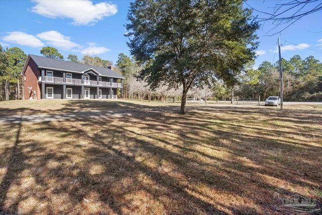 2099 Garcon Point Rd, Milton, FL 32583