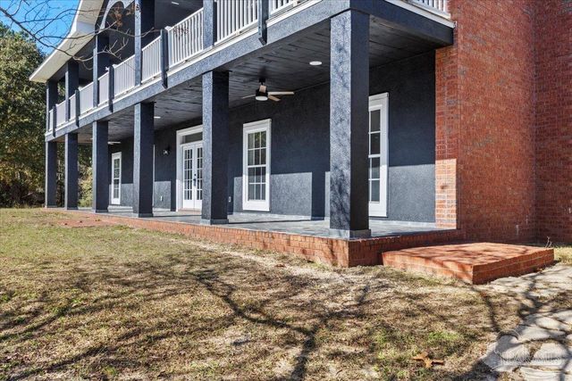 2099 Garcon Point Rd, Milton, FL 32583