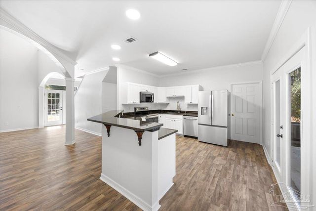 2099 Garcon Point Rd, Milton, FL 32583