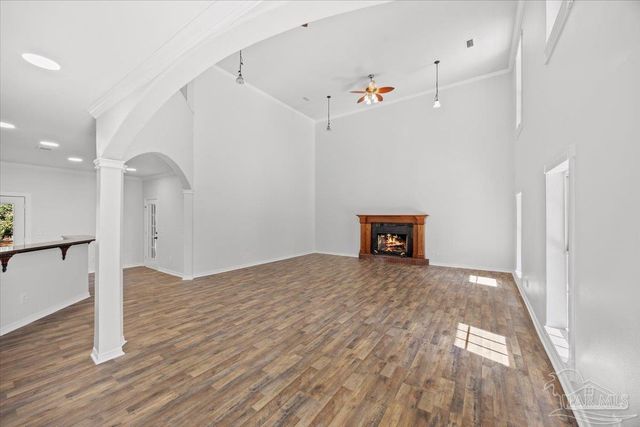 2099 Garcon Point Rd, Milton, FL 32583