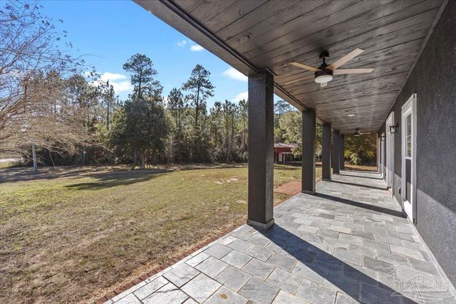 2099 Garcon Point Rd, Milton, FL 32583