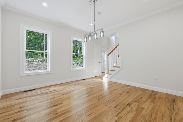 69 Denfield Rd, Charlton, MA 01507