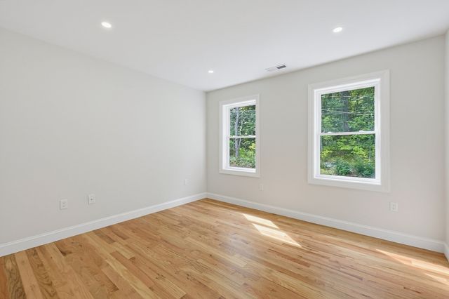 69 Denfield Rd, Charlton, MA 01507