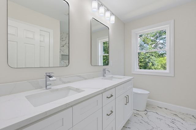 69 Denfield Rd, Charlton, MA 01507