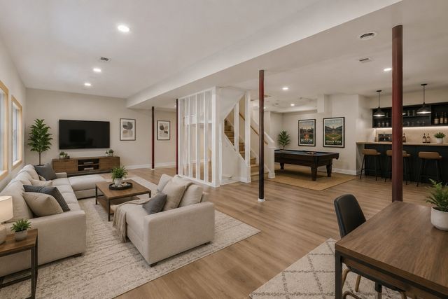 69 Denfield Rd, Charlton, MA 01507