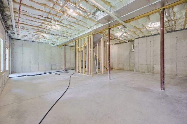 69 Denfield Rd, Charlton, MA 01507