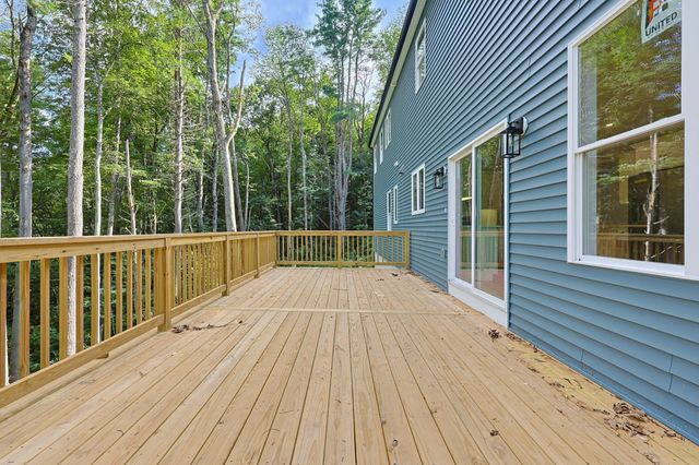 69 Denfield Rd, Charlton, MA 01507