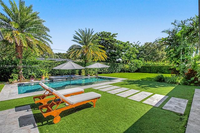 7301 SW 134th Terrace, Pinecrest, FL 33156