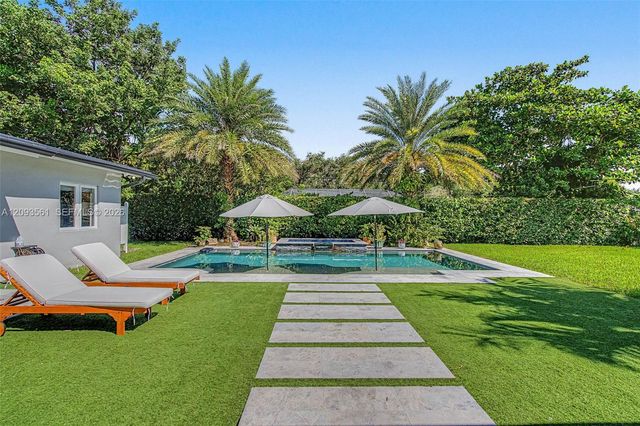 7301 SW 134th Terrace, Pinecrest, FL 33156