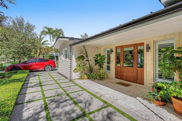 7301 SW 134th Terrace, Pinecrest, FL 33156