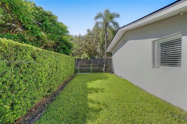 7301 SW 134th Terrace, Pinecrest, FL 33156