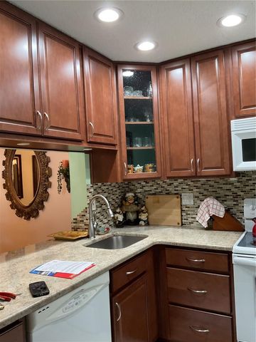 2655 PINE RIDGE WAY N D3, Palm Harbor, FL 34684