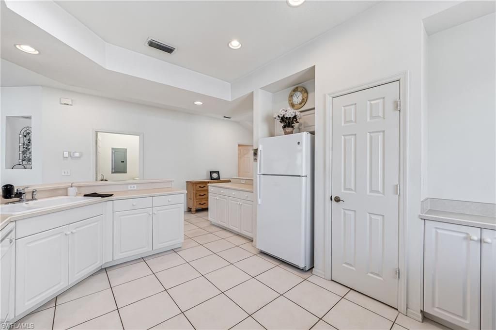 25778 Lake Amelia WAY # 201, BONITA SPRINGS, FL 34135 — photo 5