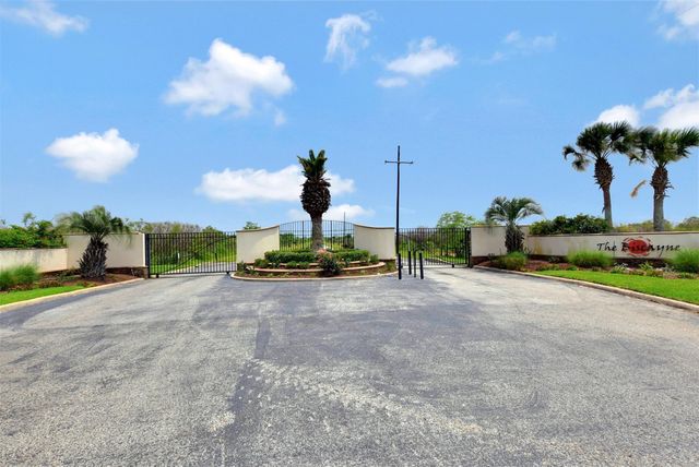 708 Kyndall Corner, Port Bolivar, TX 77650