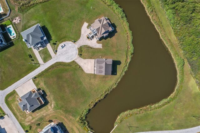 708 Kyndall Corner, Port Bolivar, TX 77650