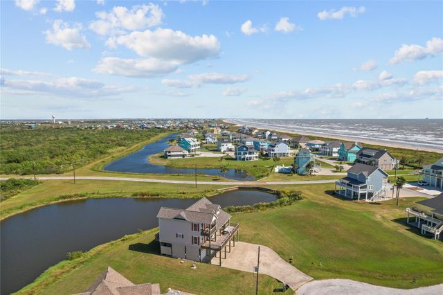 708 Kyndall Corner, Port Bolivar, TX 77650