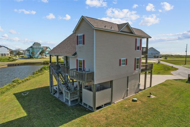 708 Kyndall Corner, Port Bolivar, TX 77650
