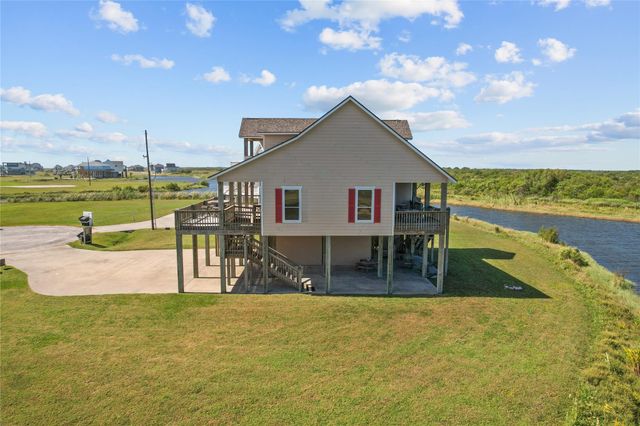 708 Kyndall Corner, Port Bolivar, TX 77650