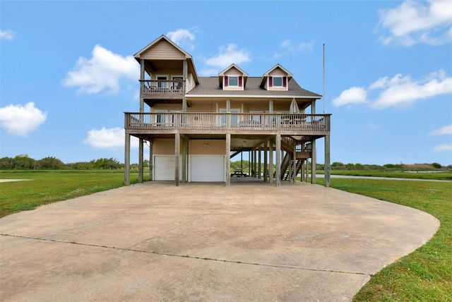 708 Kyndall Corner, Port Bolivar, TX 77650