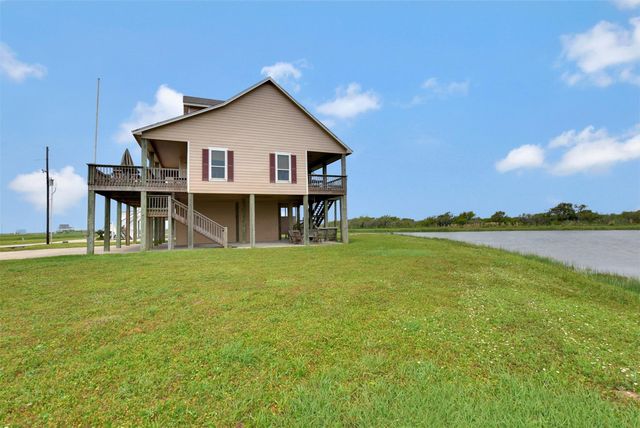 708 Kyndall Corner, Port Bolivar, TX 77650