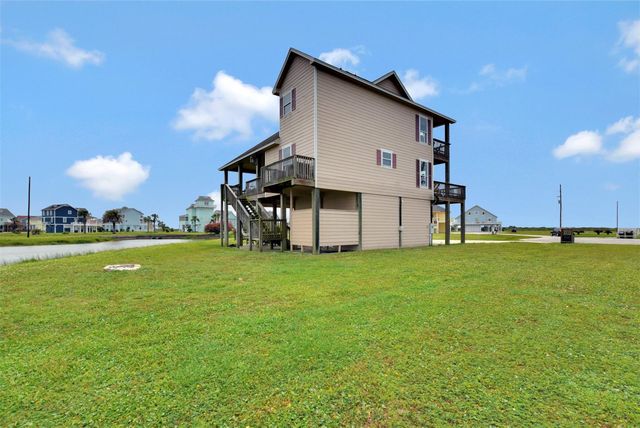 708 Kyndall Corner, Port Bolivar, TX 77650