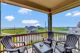 708 Kyndall Corner, Port Bolivar, TX 77650