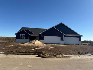 2624 S Willow Oak st, Wichita, KS 67230