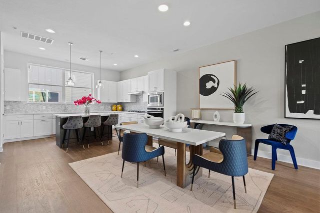 3820 Berkman DR, Austin, TX 78723