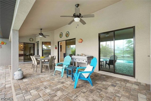 2712 SW 4th PL, Cape Coral, FL 33914